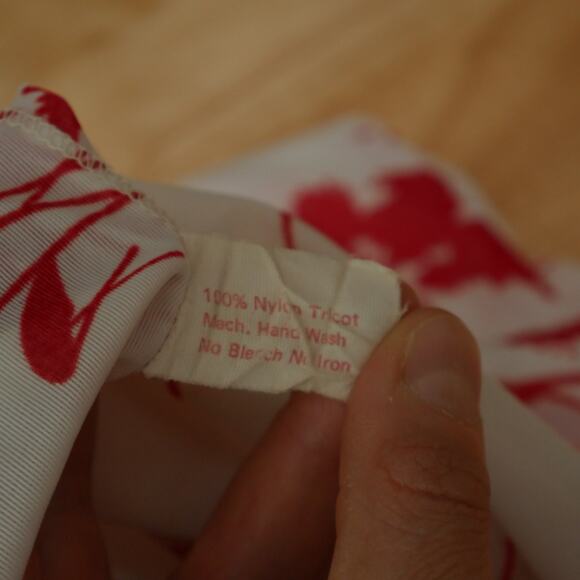 Vintage S Nightgown Slipdress Coquette Feminine Dainty Red Lace Floral 70s Glam - Picture 9 of 9